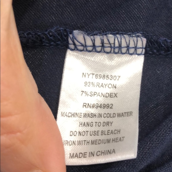 Beautiful Top - Picture 5 of 5